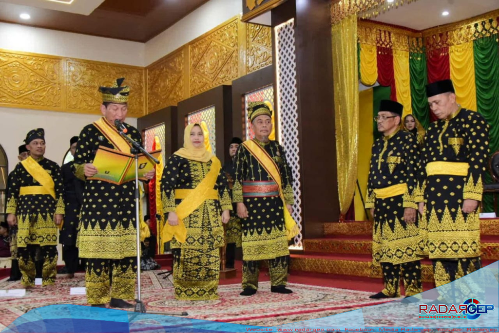 Ketua MKA dan DPH LAMR Kabupaten Bengkalis di Kukuhkan,Bupati Kasmarni Ucapkan Selamat